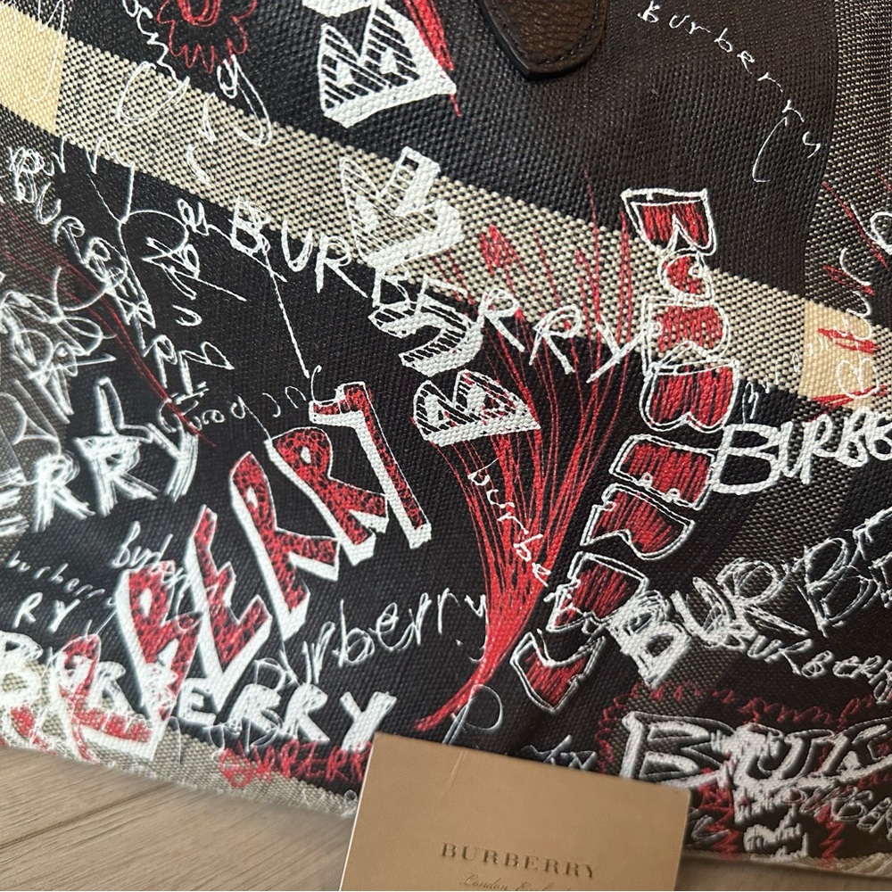 Burberry Black and White Graffiti Tote - Picture 3 of 8